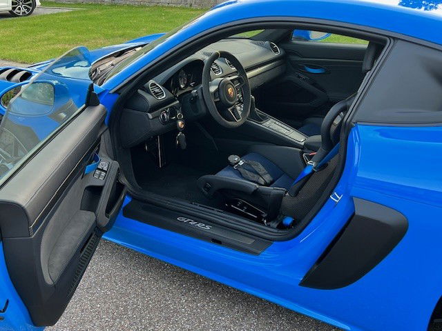 Porsche 718 Cayman GT4 RS