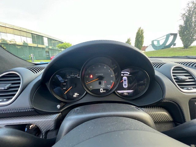 Porsche 718 Cayman GT4 RS