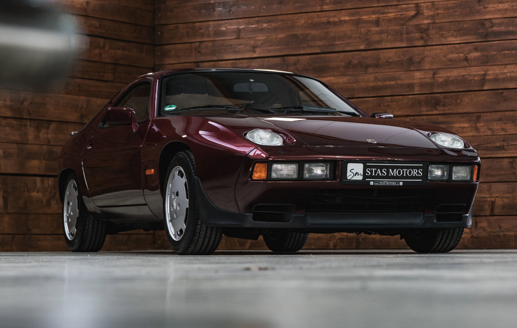 Porsche 928 S 1984 - elferspot.com - Marketplace for Porsche