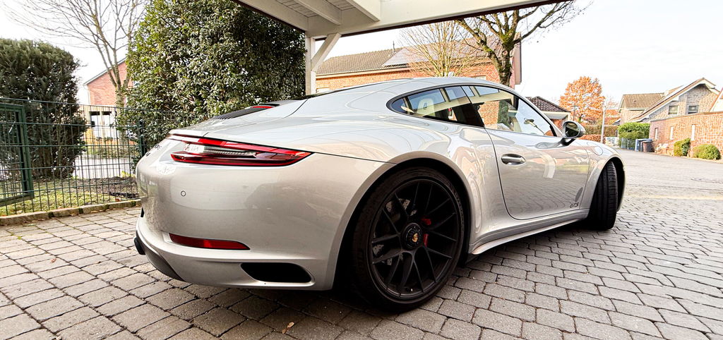 Porsche 991.2 Carrera 4 GTS