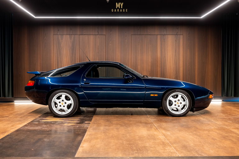 Porsche 928 GTS