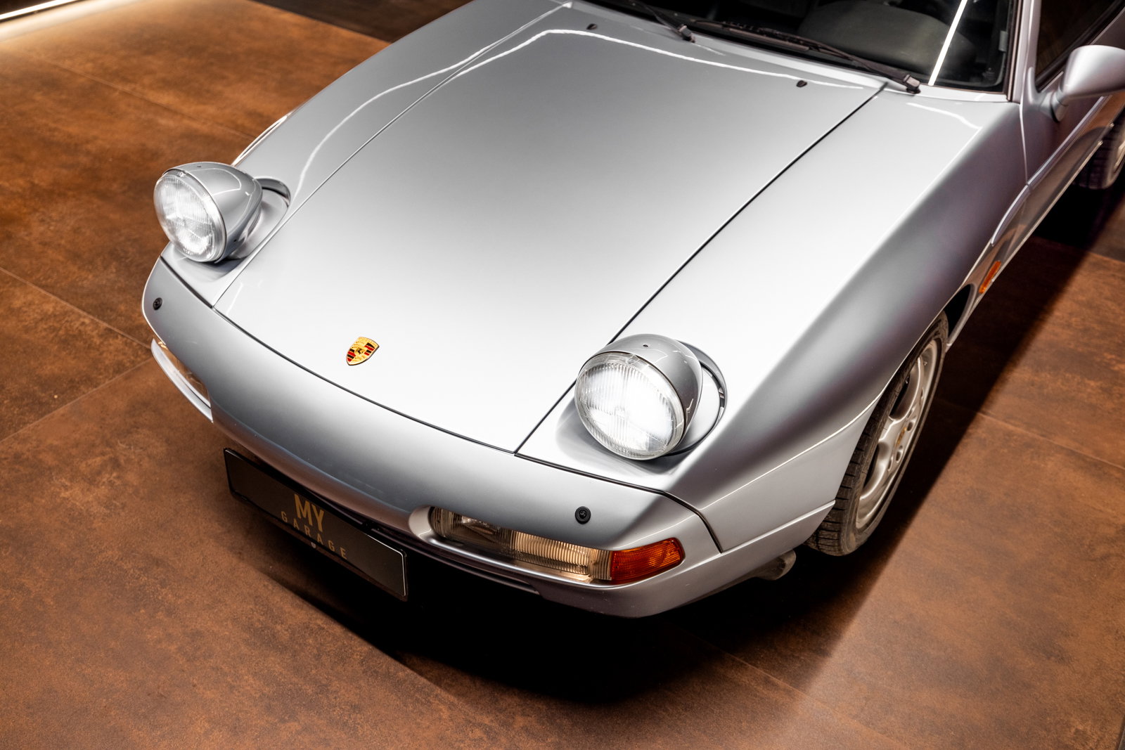 Porsche 928 GTS 1992 - elferspot.com - Marketplace for Porsche