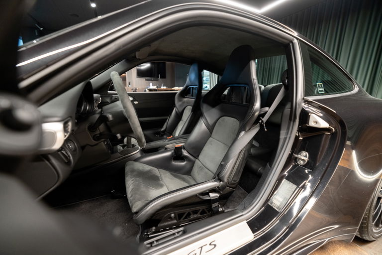 Porsche 997.2 Carrera GTS