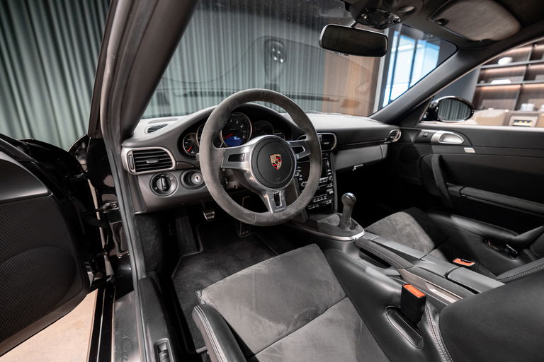 Porsche 997.2 Carrera GTS