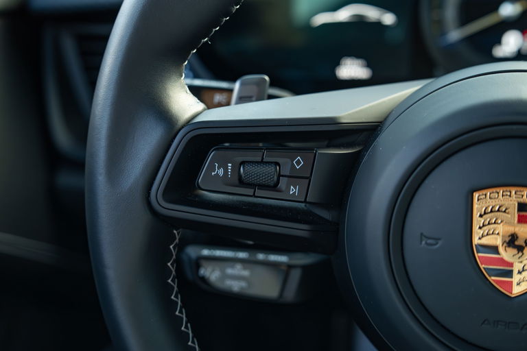 Porsche 992 GT3 Touring