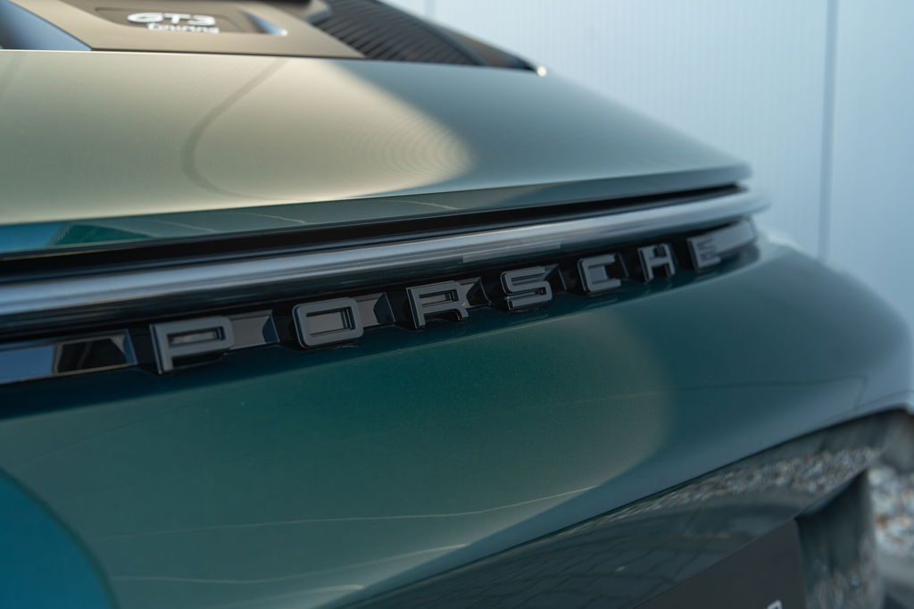 Porsche 992 GT3 Touring