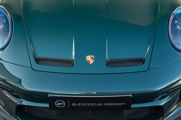 Porsche 992 GT3 Touring