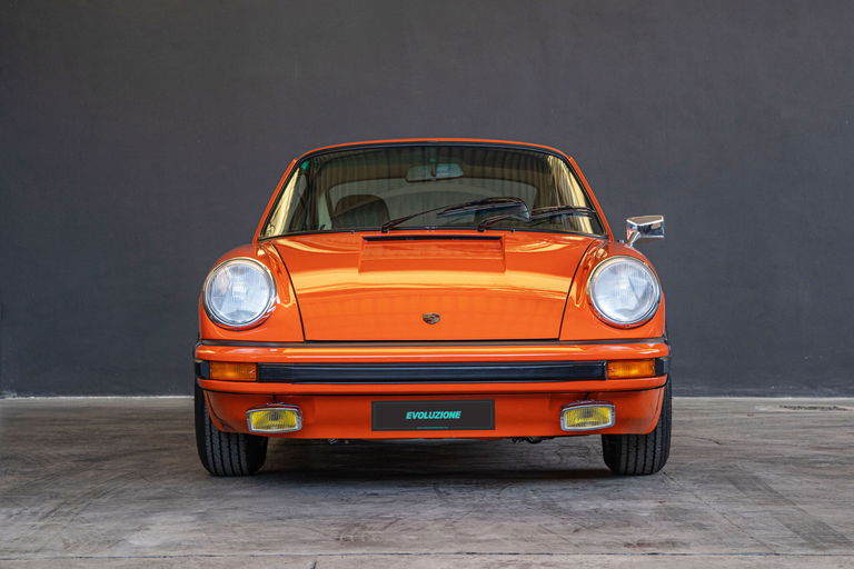 Porsche 911 Carrera 2.7