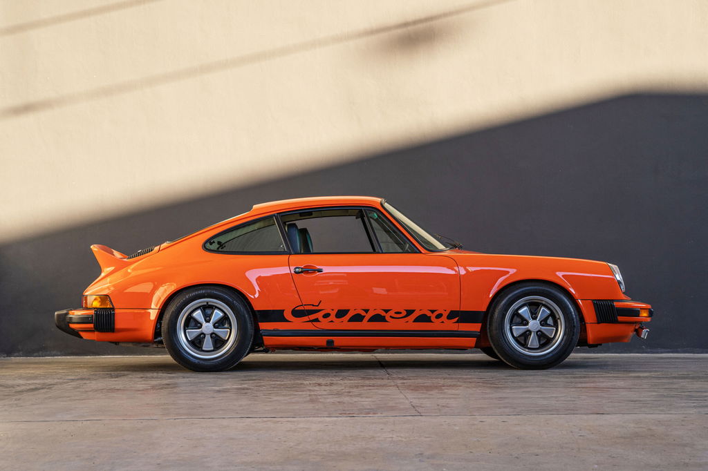 Porsche 911 Carrera 2.7