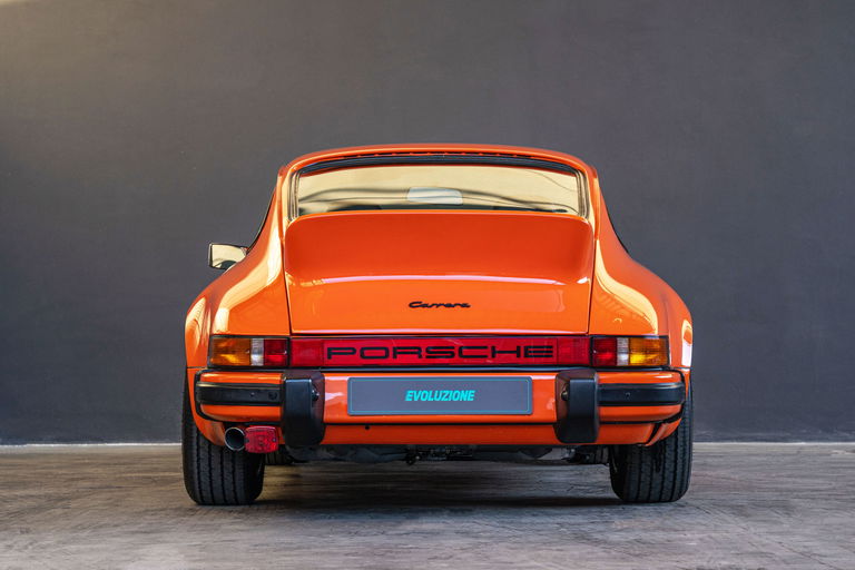 Porsche 911 Carrera 2.7