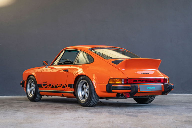 Porsche 911 Carrera 2.7