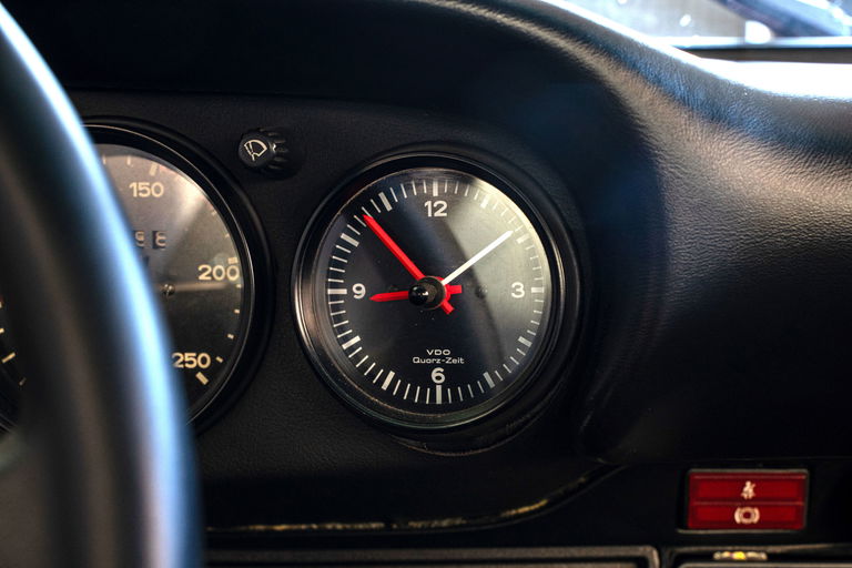 Porsche 911 Carrera 2.7