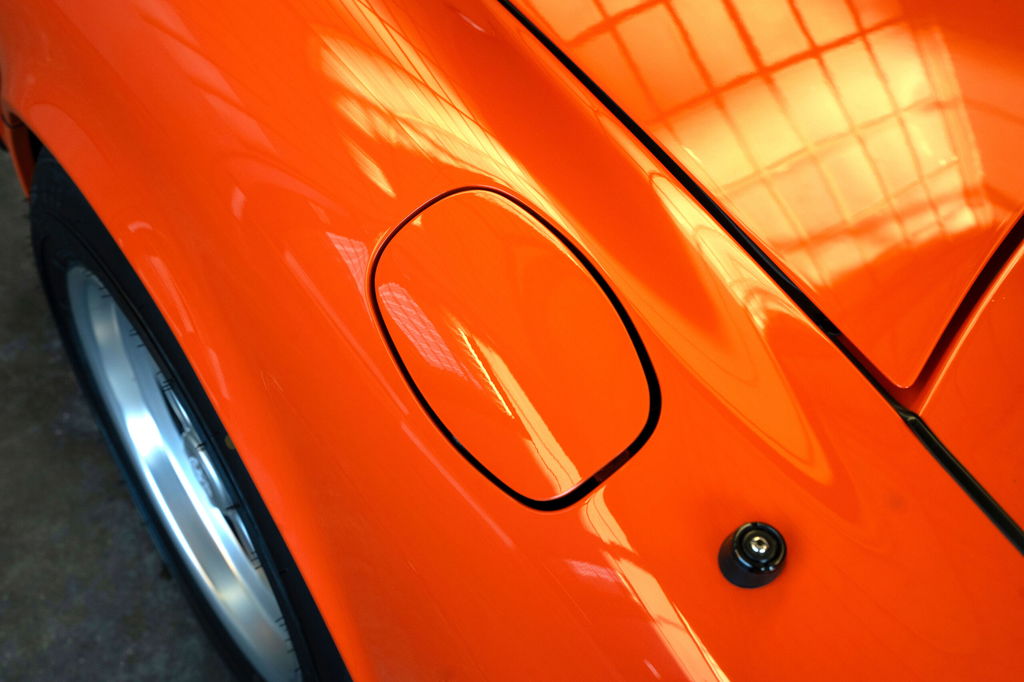 Porsche 911 Carrera 2.7