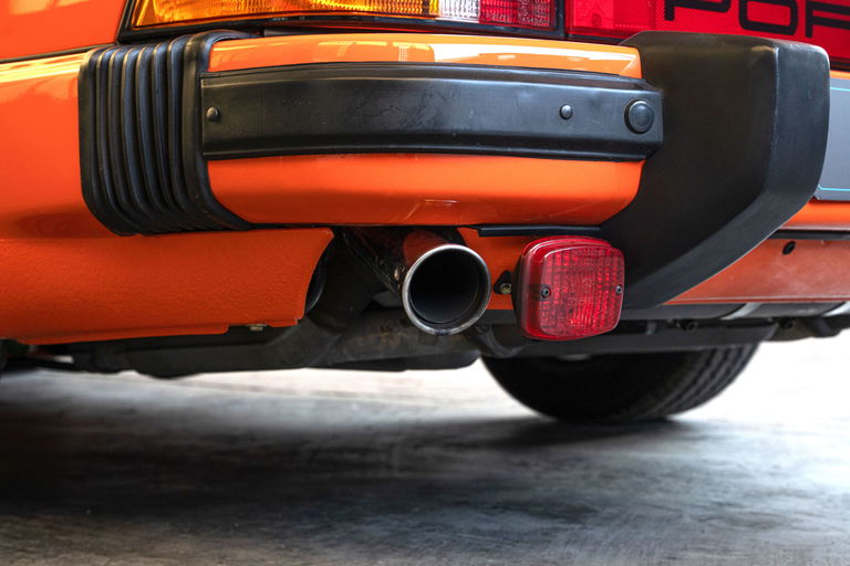 Porsche 911 Carrera 2.7