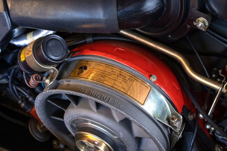 Porsche 911 Carrera 2.7