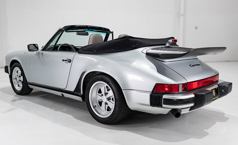 Porsche 911 Carrera 3.2 “25 Jahre 911”