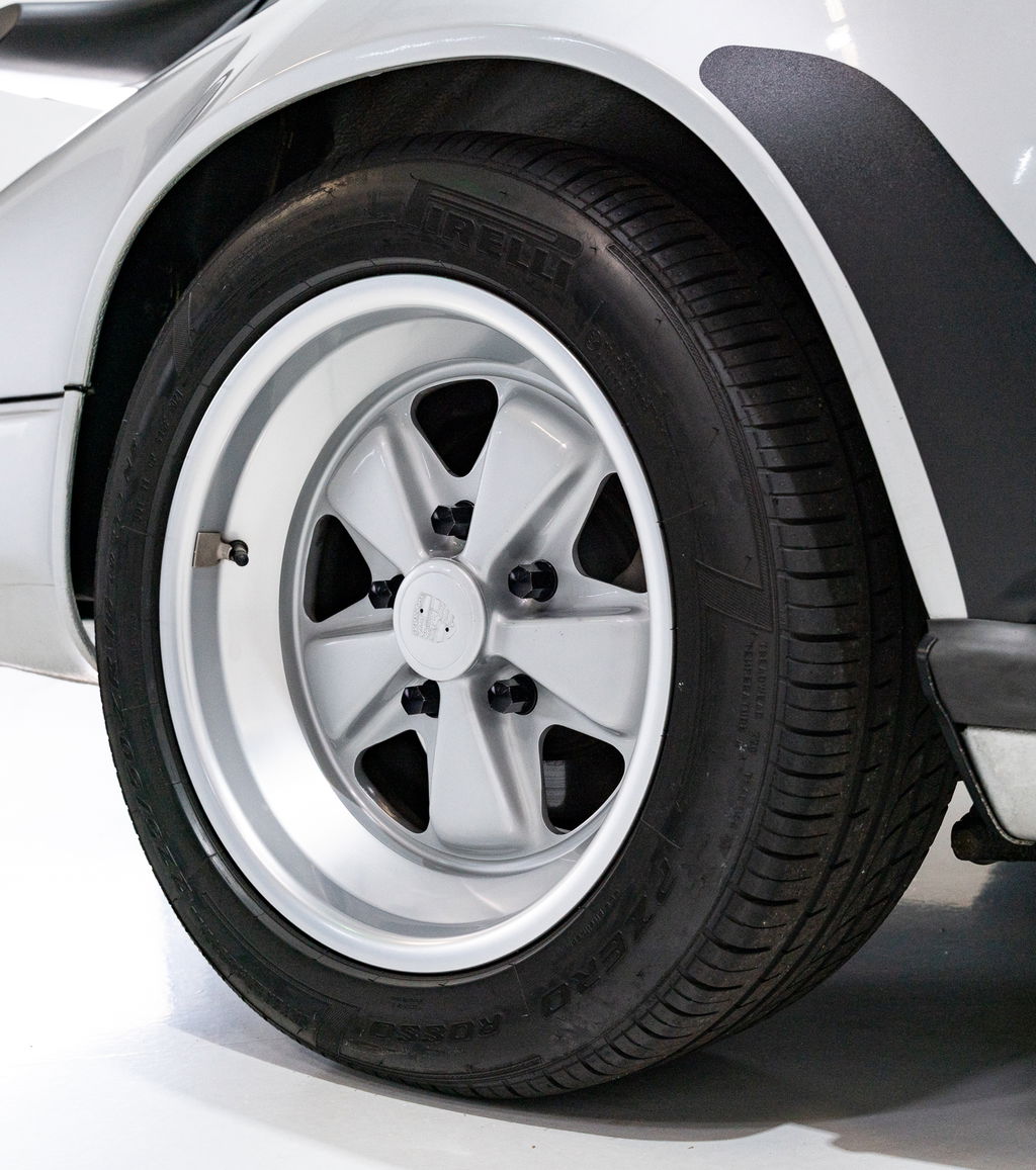 Porsche 911 Carrera 3.2 “25 Jahre 911”