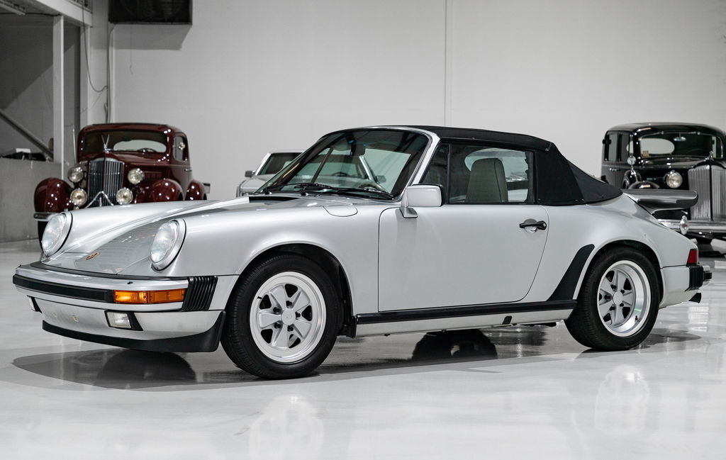 Porsche 911 Carrera 3.2 “25 Jahre 911”