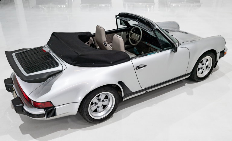 Porsche 911 Carrera 3.2 “25 Jahre 911”