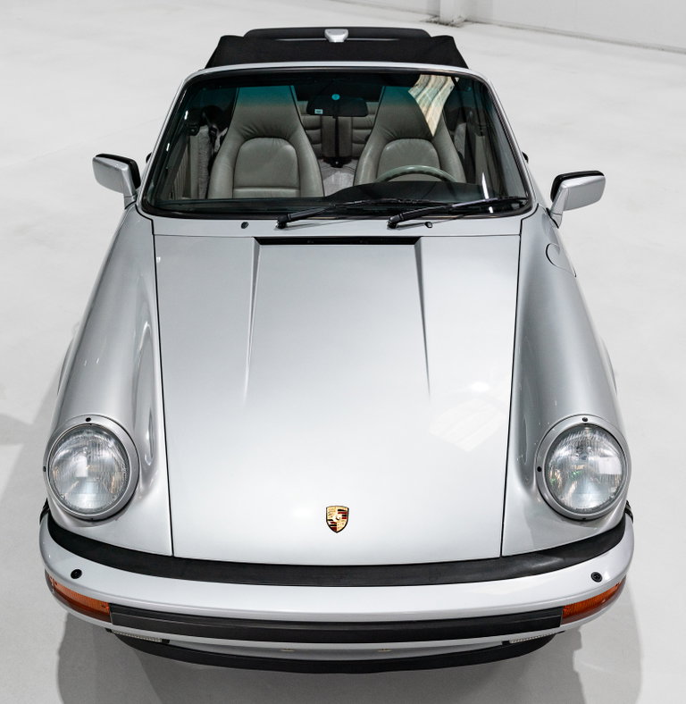 Porsche 911 Carrera 3.2 “25 Jahre 911”