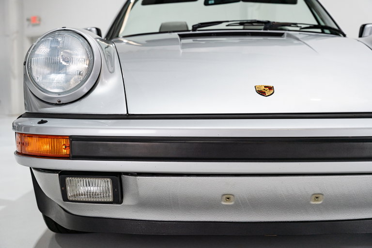 Porsche 911 Carrera 3.2 “25 Jahre 911”