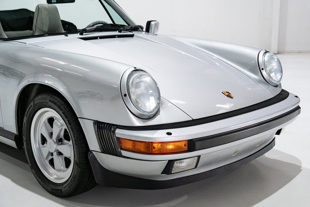 Porsche 911 Carrera 3.2 “25 Jahre 911”