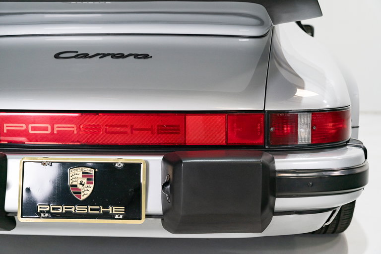 Porsche 911 Carrera 3.2 “25 Jahre 911”
