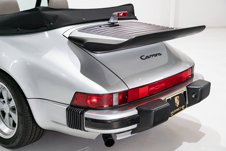 Porsche 911 Carrera 3.2 “25 Jahre 911”