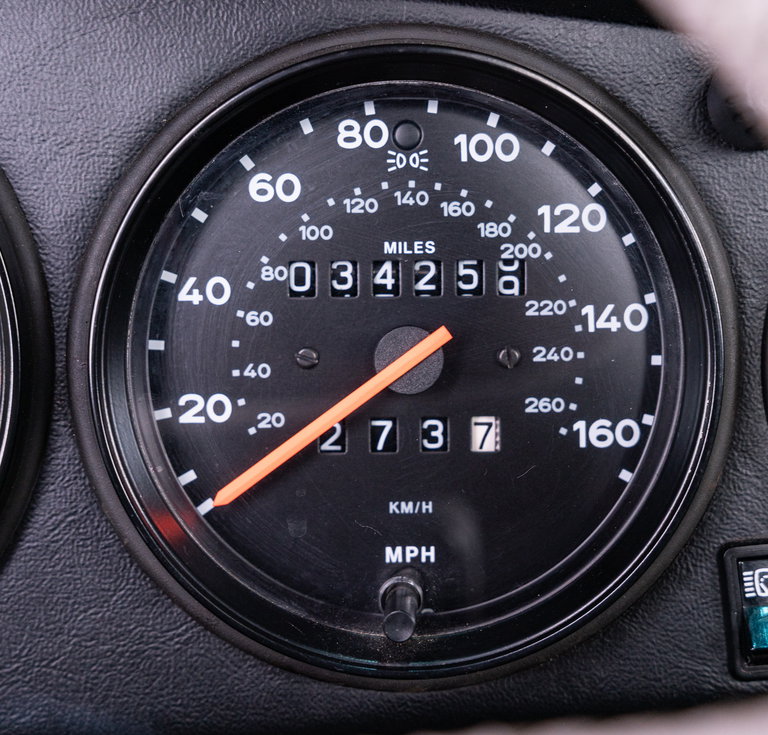 Porsche 911 Carrera 3.2 “25 Jahre 911”