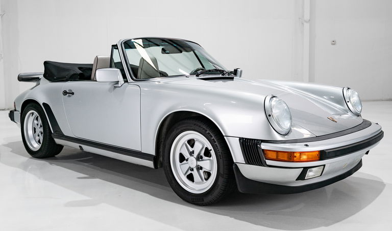 Porsche 911 Carrera 3.2 “25 Jahre 911”