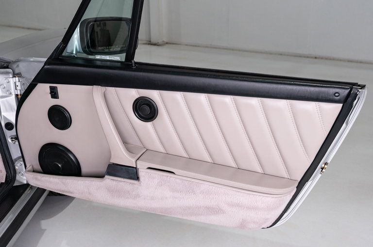 Porsche 911 Carrera 3.2 “25 Jahre 911”