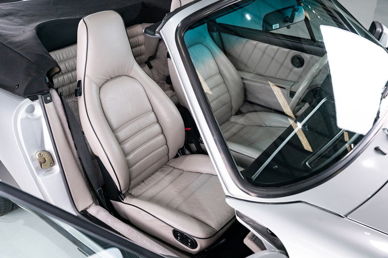 Porsche 911 Carrera 3.2 “25 Jahre 911”