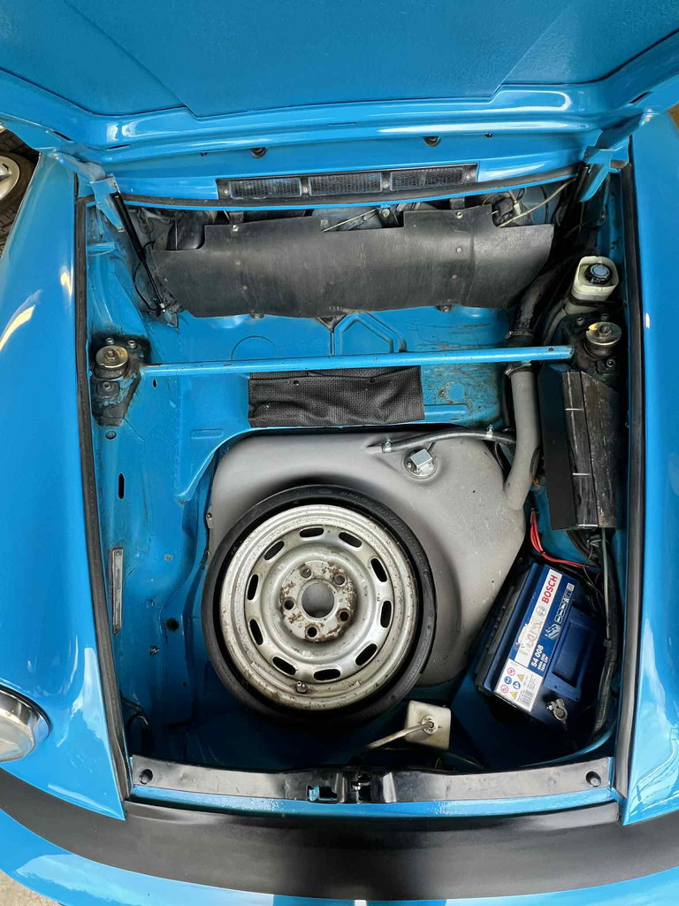 Porsche 911 Carrera 2.7