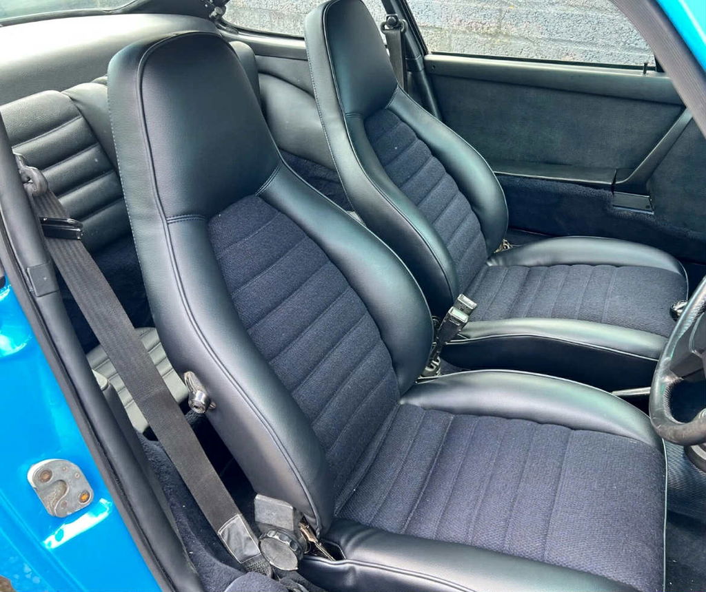 Porsche 911 Carrera 2.7