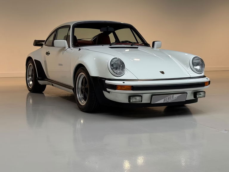 Porsche 911 Turbo 3.3