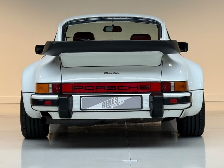 Porsche 911 Turbo 3.3