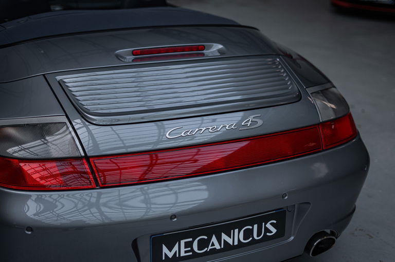 Porsche 996 Carrera 4S