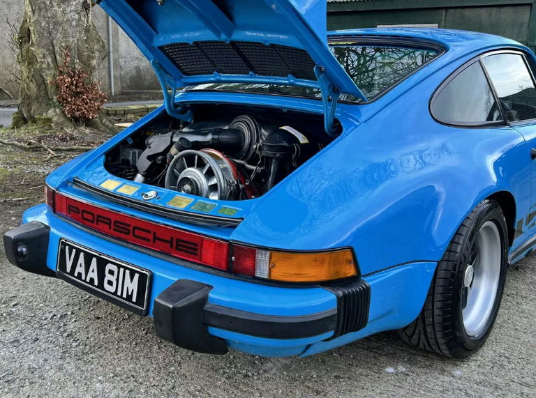 Porsche 911 Carrera 2.7