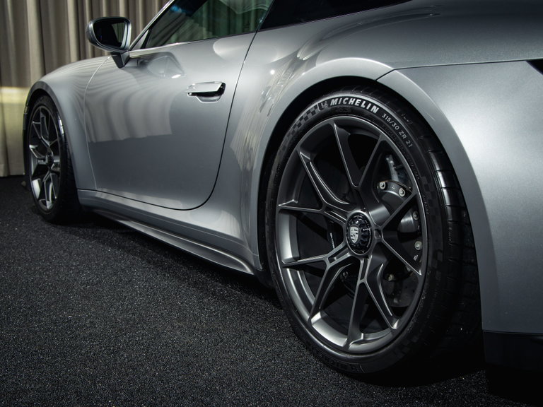 Porsche 992 GT3 Touring