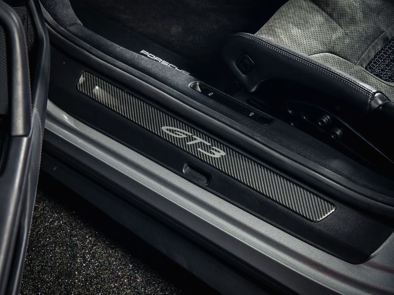 Porsche 992 GT3 Touring