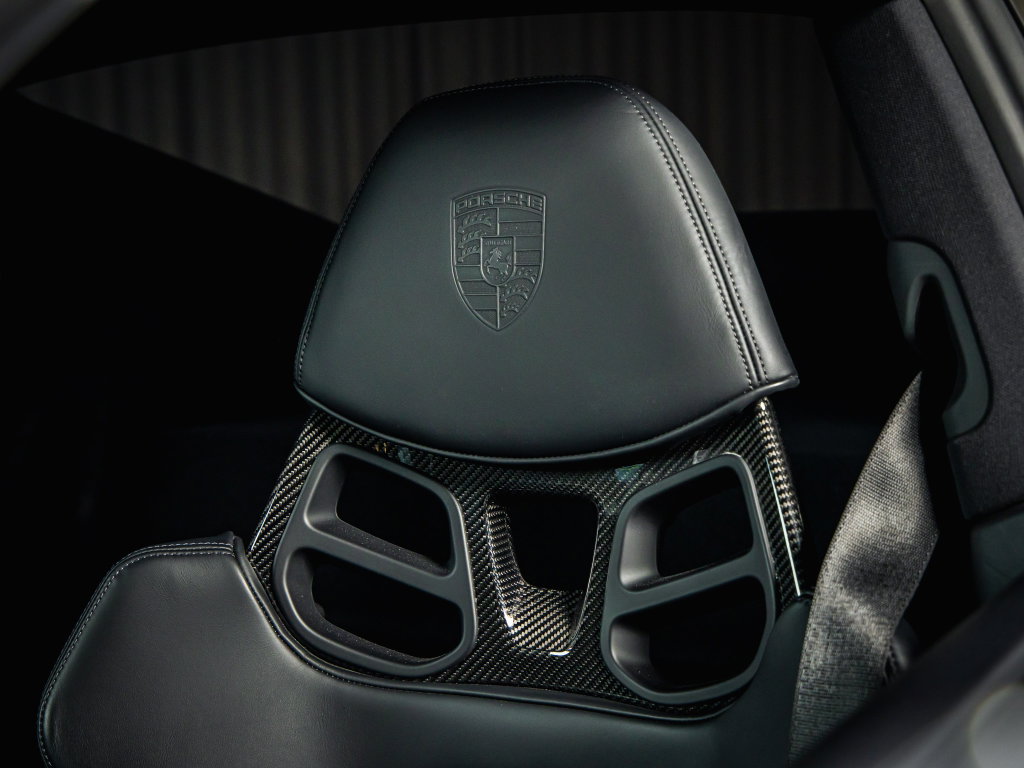 Porsche 992 GT3 Touring