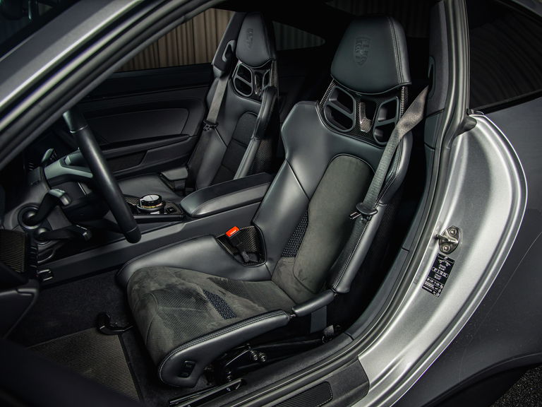 Porsche 992 GT3 Touring