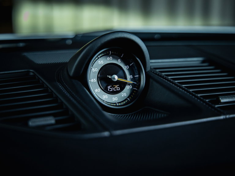 Porsche 992 GT3 Touring