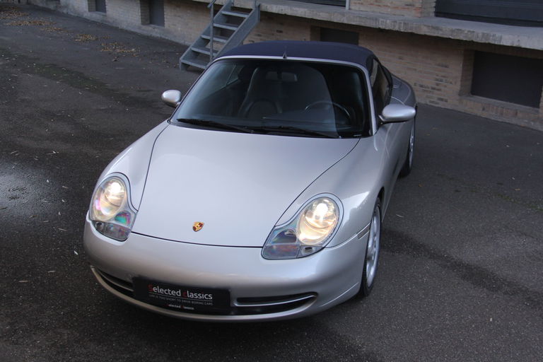 Porsche 996 Carrera 4