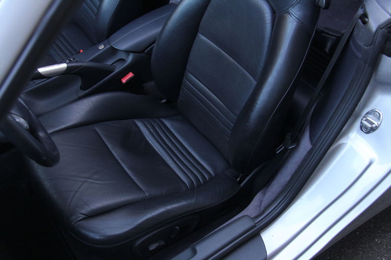 Porsche 996 Carrera 4