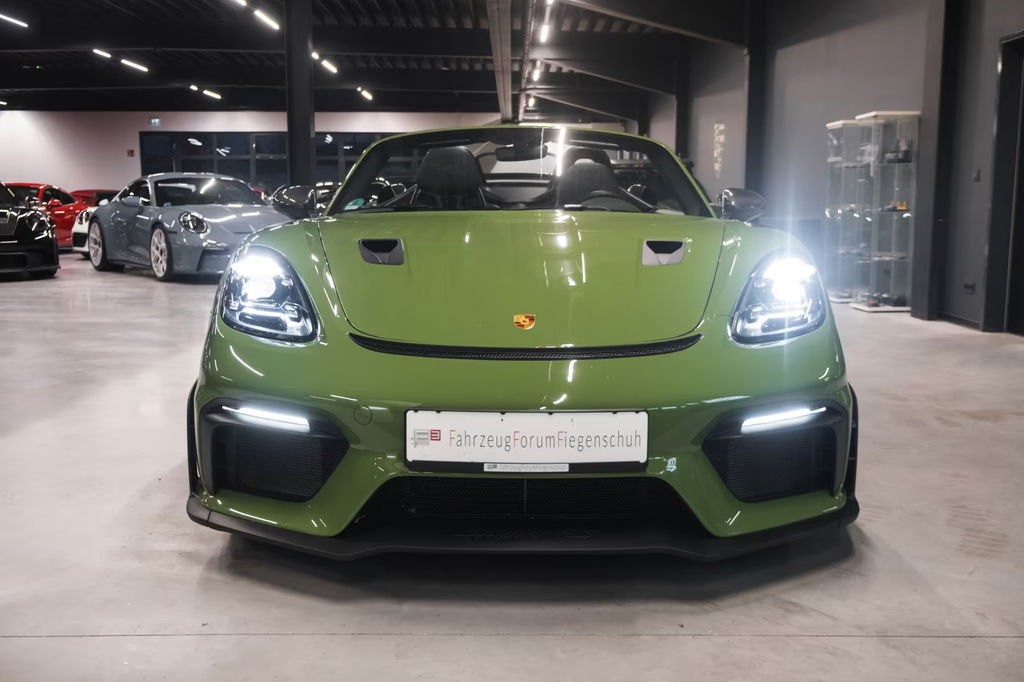 Porsche 718 Spyder RS