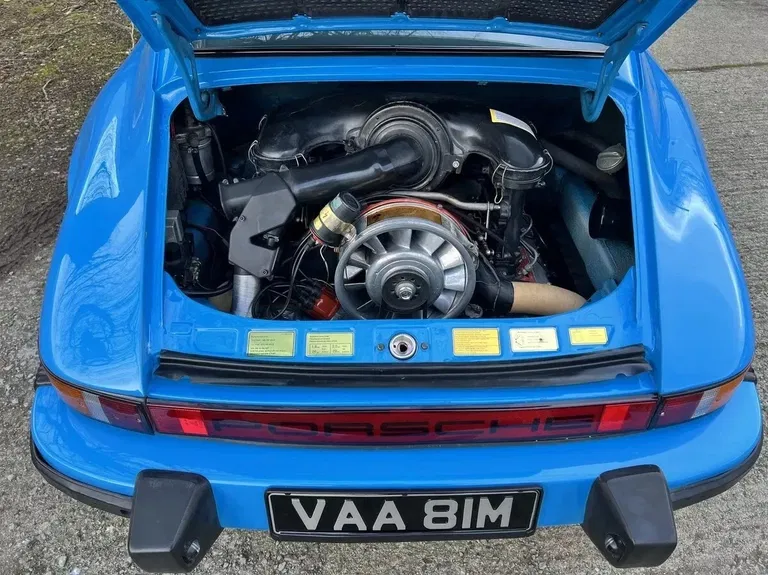 Porsche 911 Carrera 2.7