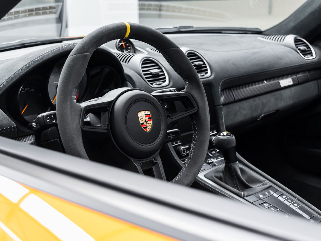 Porsche 718 Spyder RS