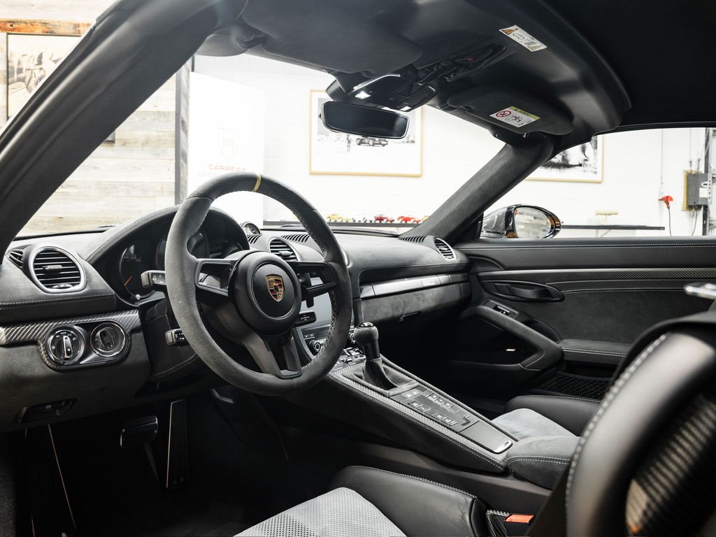 Porsche 718 Spyder RS