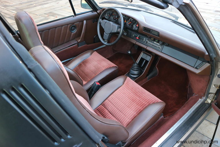 Porsche 911 Carrera 3.2